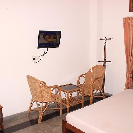 Sanras Hotel กอลล์ ภายนอก รูปภาพ