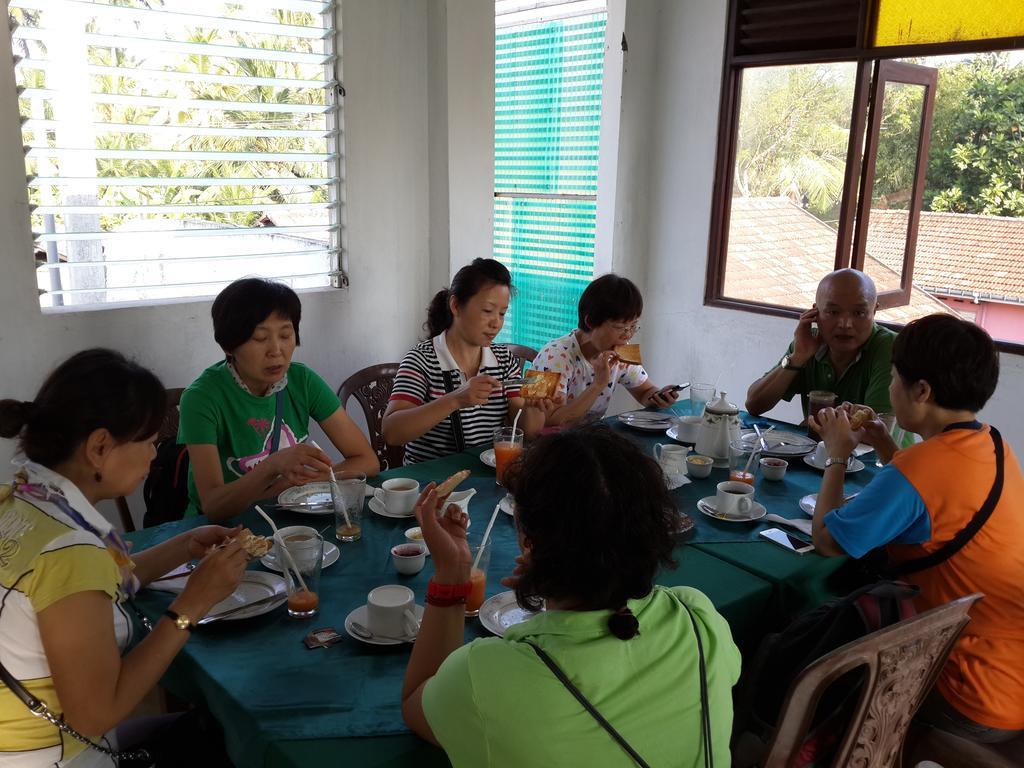 Sanras Hotel กอลล์ ภายนอก รูปภาพ
