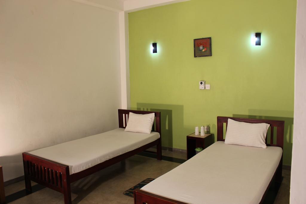Sanras Hotel กอลล์ ภายนอก รูปภาพ