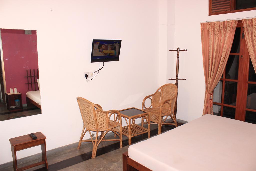 Sanras Hotel กอลล์ ภายนอก รูปภาพ